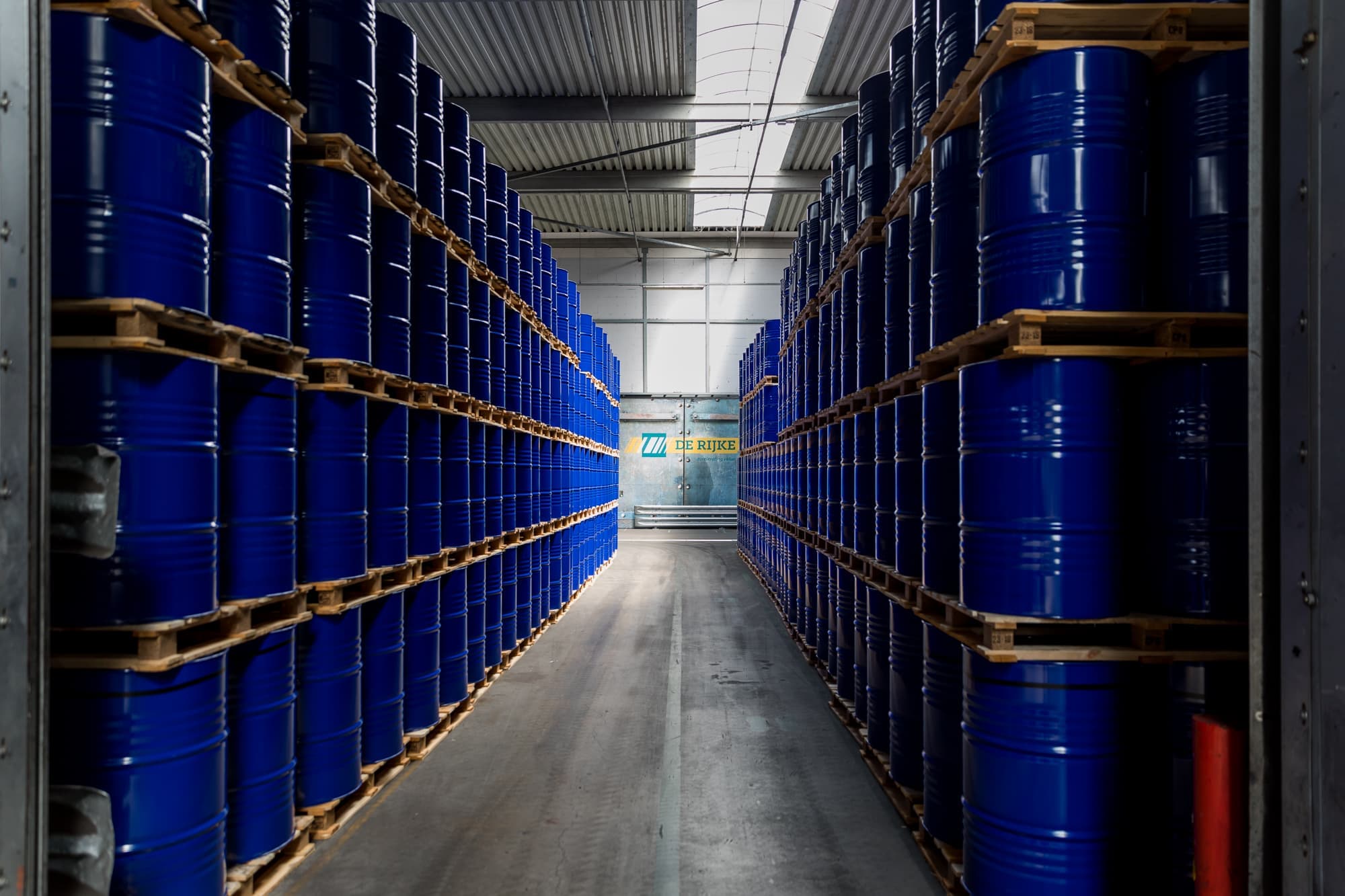 Надеждна логистика и доставки